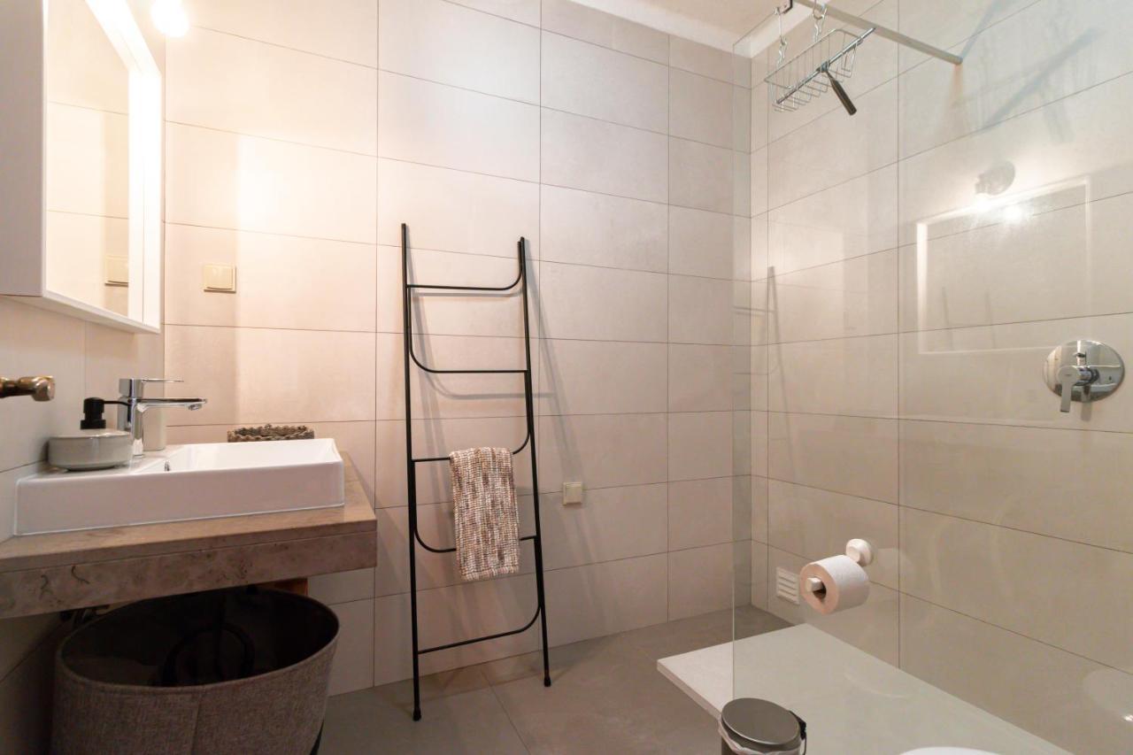 Seajay'S Apartment Лагуш Екстер'єр фото